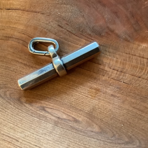 LEXINGTON E/W BARREL PENDANT - Picture 2 of 4